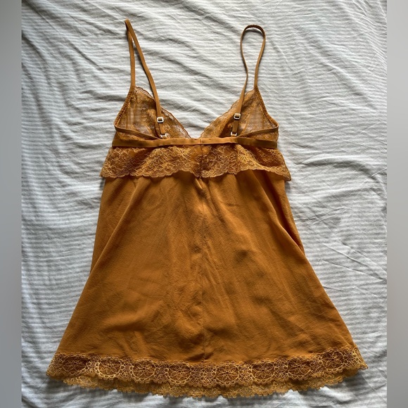 La Perla Soft Leavers Silk Lace Slip - Picture 7 of 11